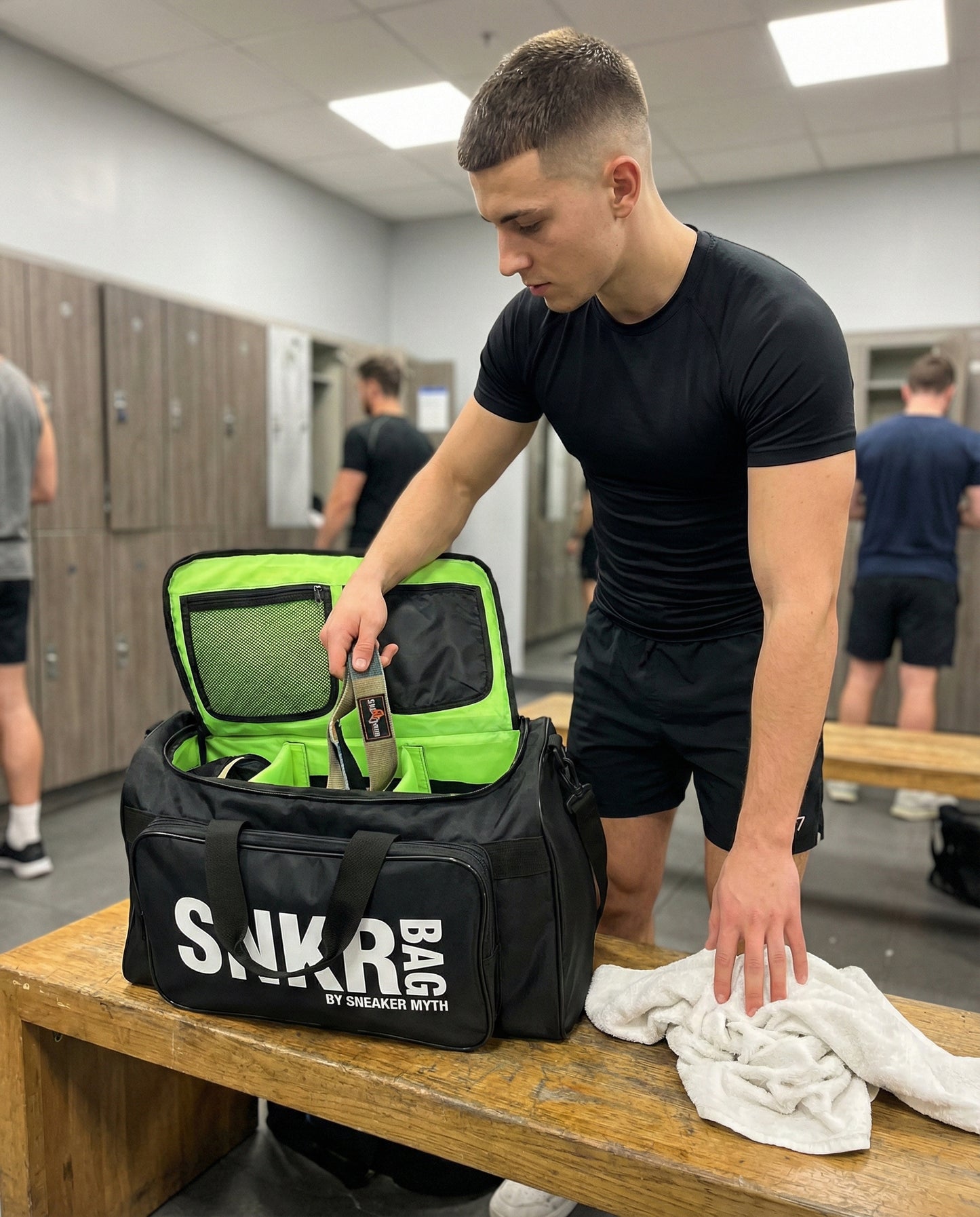 hrmless™ SNKR Duffle Bag